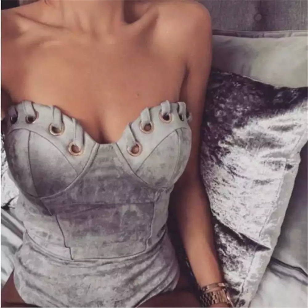 🔴One Piece Bodysuit Gray Suede